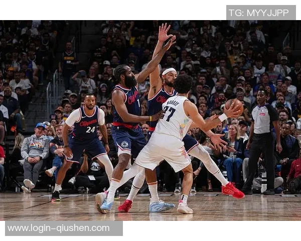 NBA18日快船对决精彩回顾与赛后分析全场亮点尽在其中